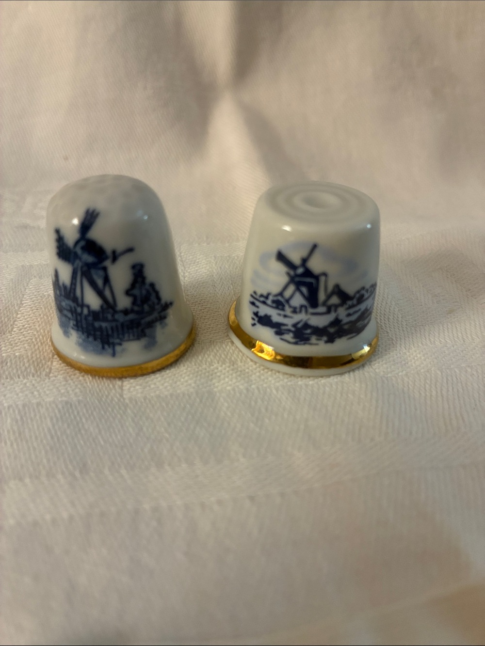 Vintage Delft-Style Blue & White Porcelain Thimbles Dutch Windmill Gold Trim 2